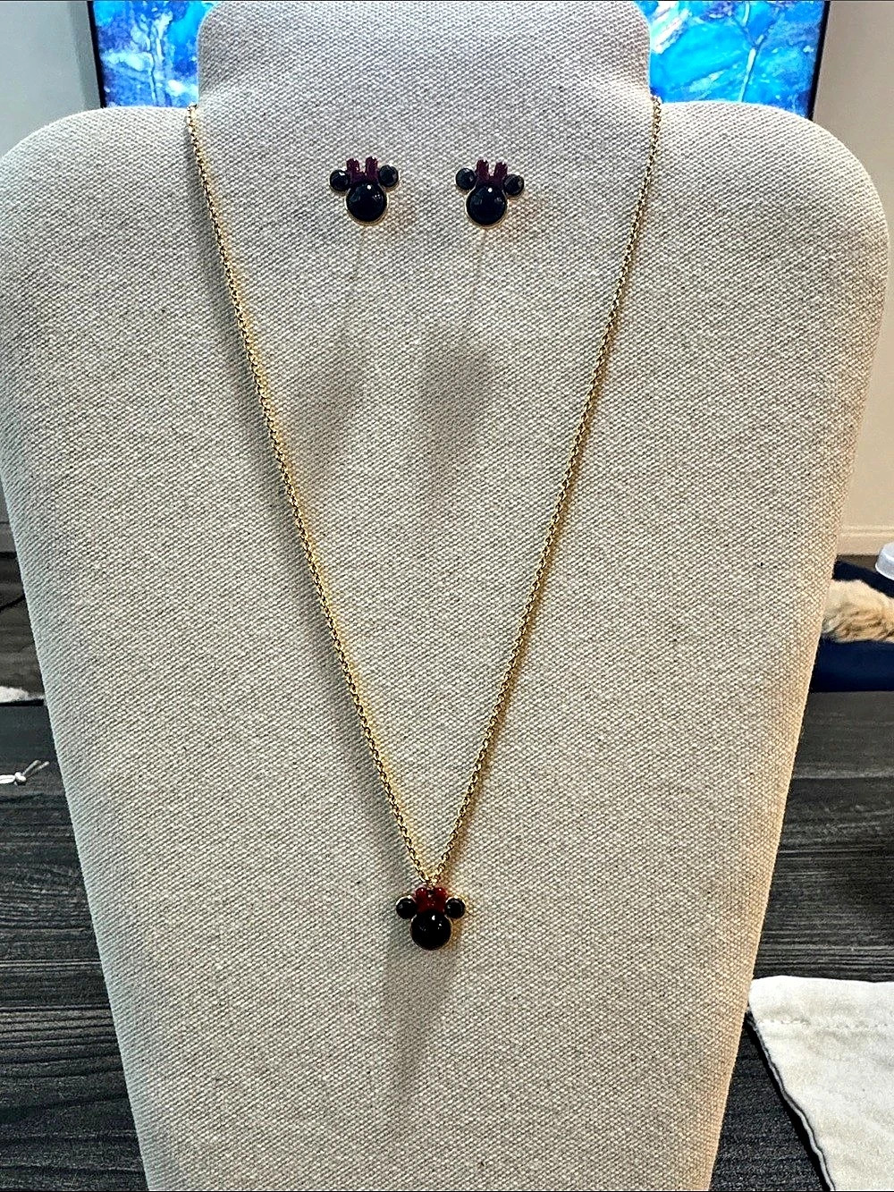 Kate Spade x Disney Minnie Mouse Pendant Necklace and matching stud earrings set
